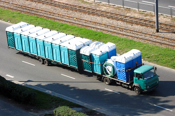 Best Best portable toilet rental  in Shorewood, WI